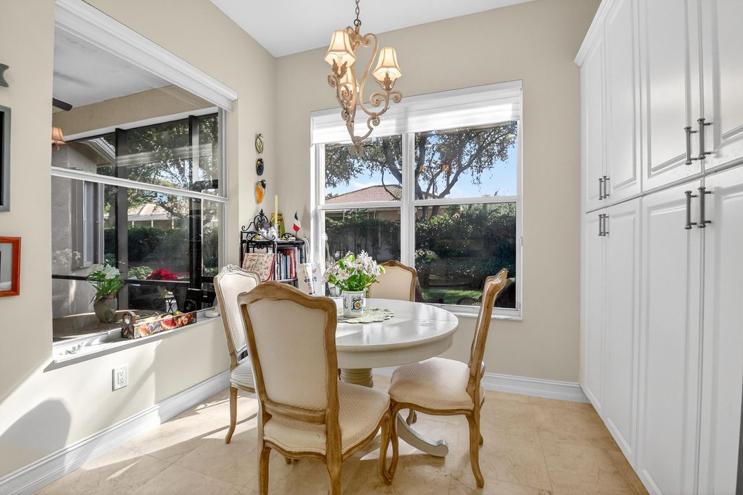 待售: $468,000 (3 贝兹, 2 浴室, 1760 平方英尺)