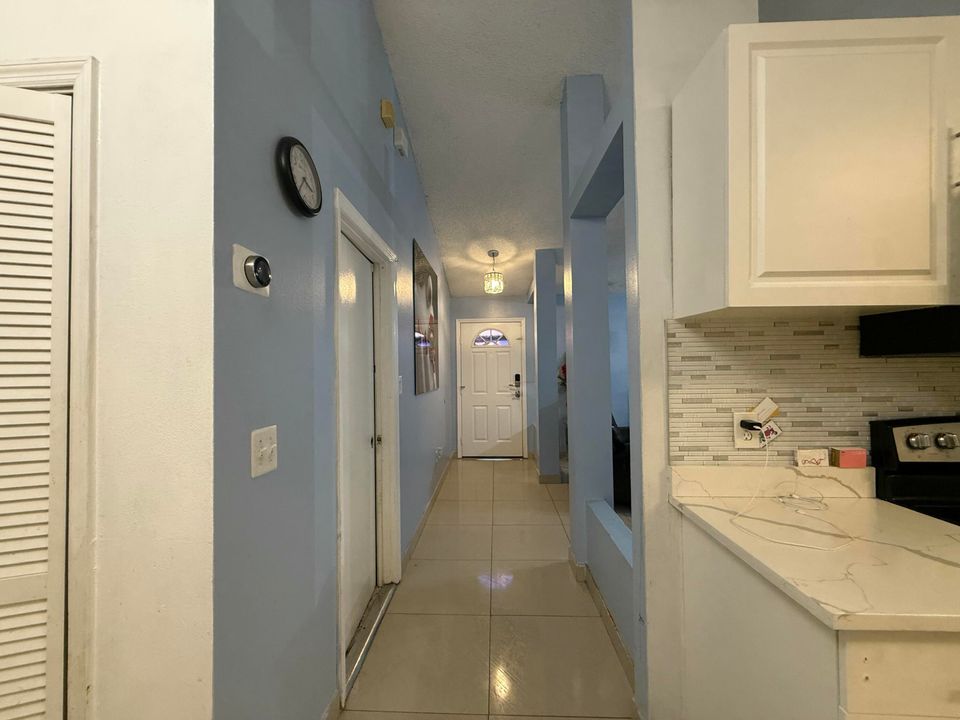 En Venta: $480,000 (4 camas, 3 baños, 1732 Pies cuadrados)