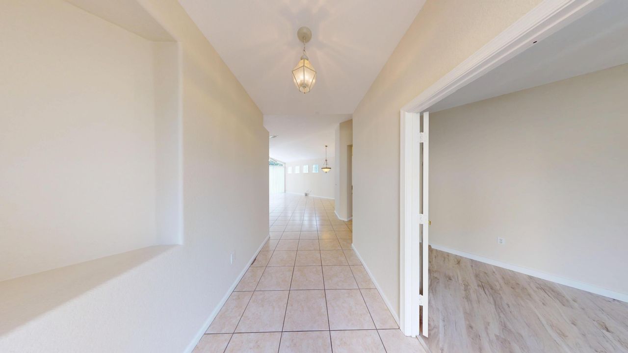 En Renta: $3,000 (4 camas, 2 baños, 1938 Pies cuadrados)