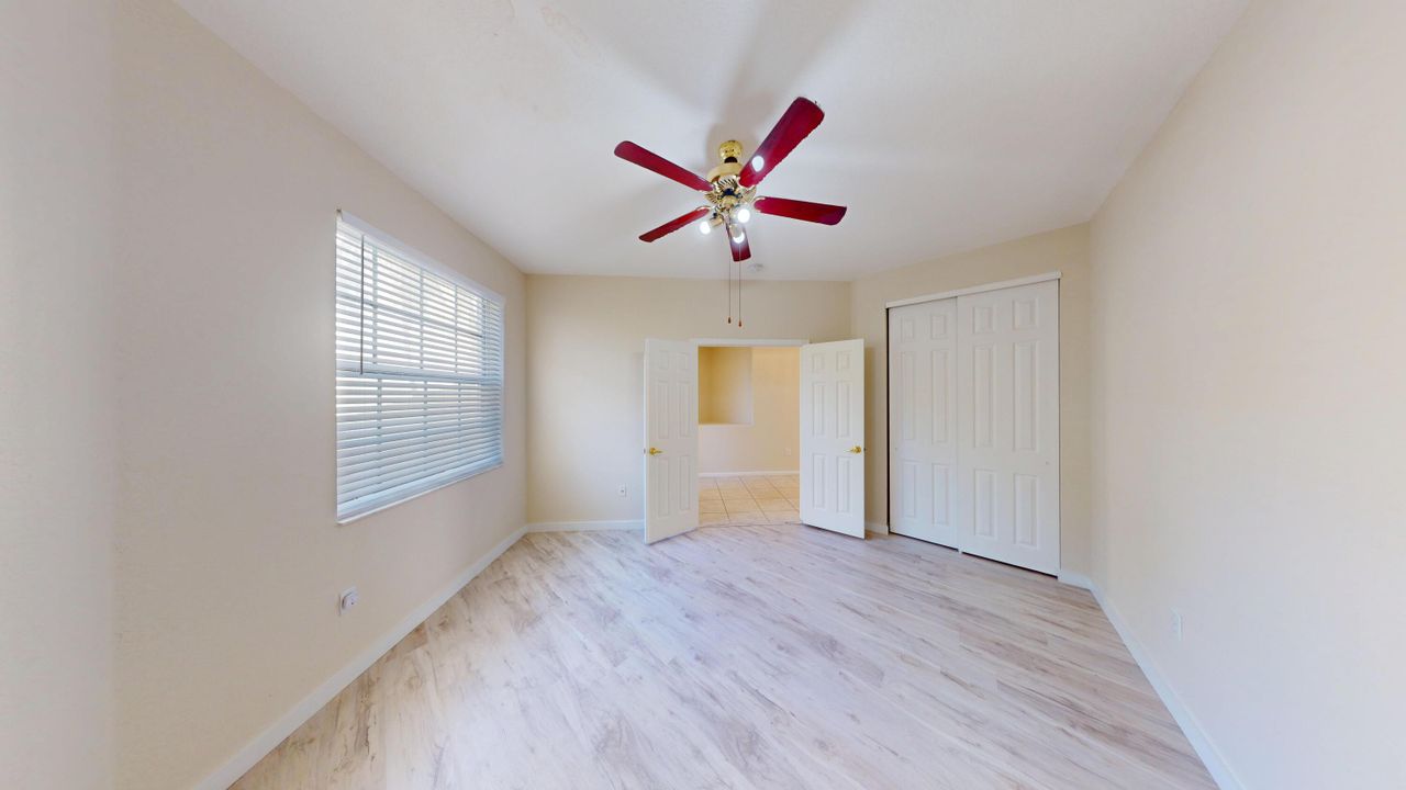 En Renta: $3,000 (4 camas, 2 baños, 1938 Pies cuadrados)