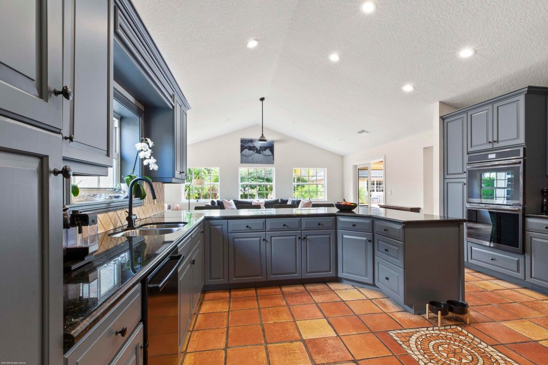 En Venta: $5,995,000 (5 camas, 3 baños, 7511 Pies cuadrados)