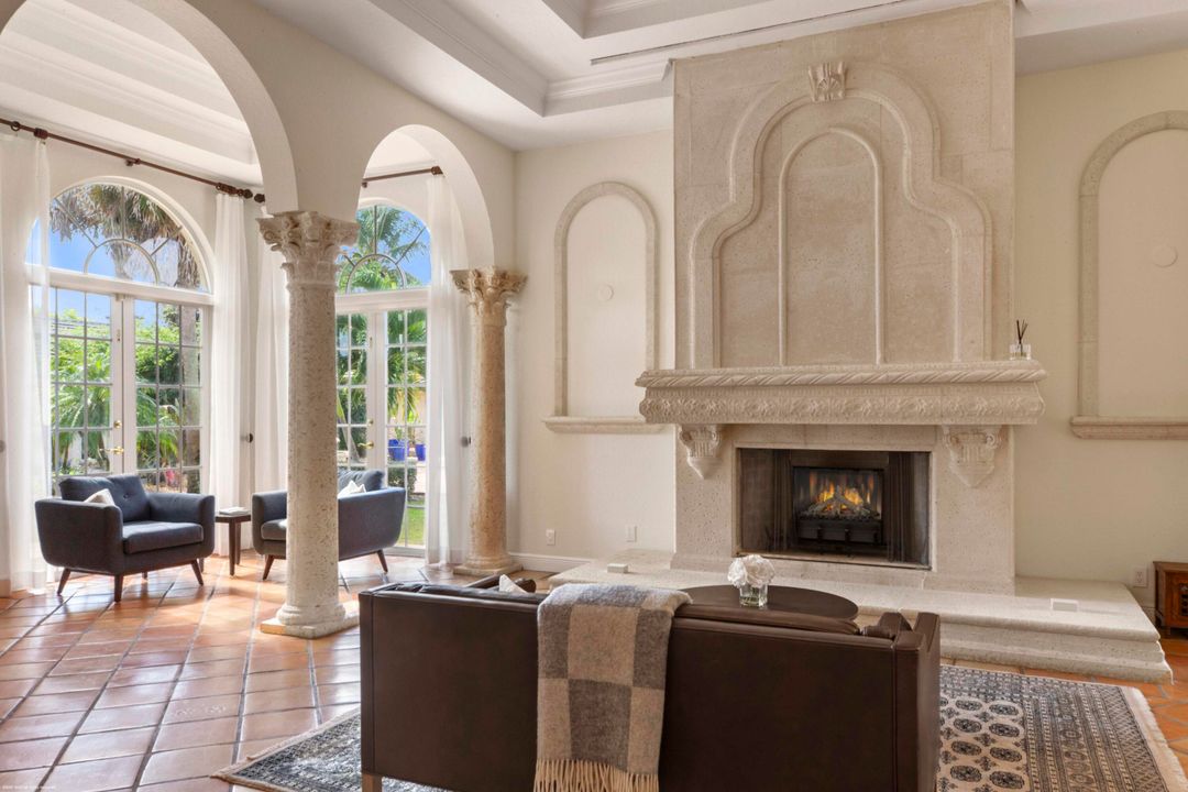 En Venta: $5,995,000 (5 camas, 3 baños, 7511 Pies cuadrados)