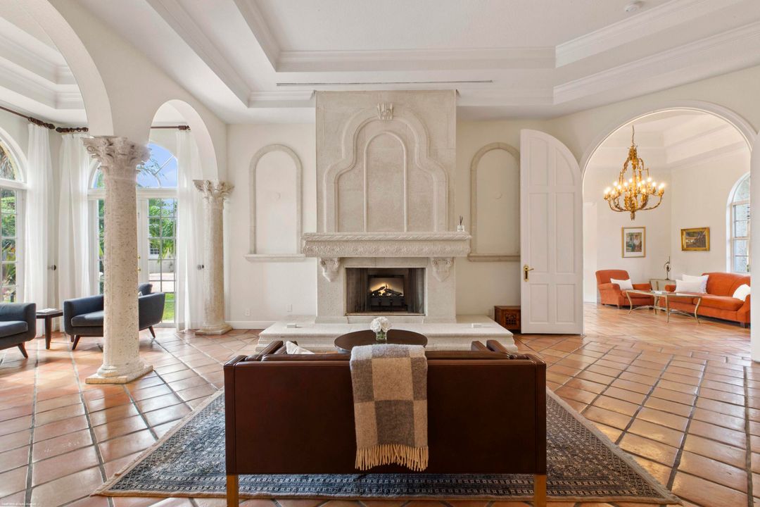 En Venta: $5,995,000 (5 camas, 3 baños, 7511 Pies cuadrados)