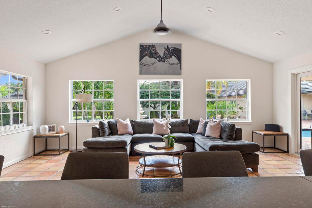 En Venta: $5,995,000 (5 camas, 3 baños, 7511 Pies cuadrados)