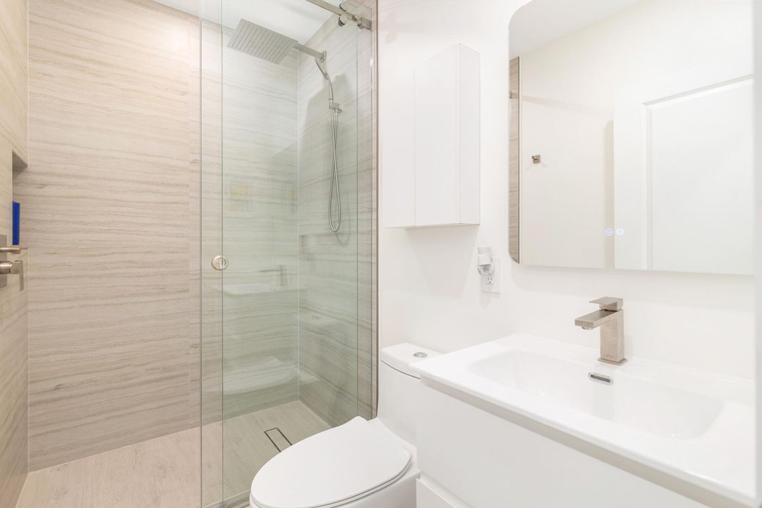 For Rent: $6,000 (2 beds, 2 baths, 1031 Square Feet)