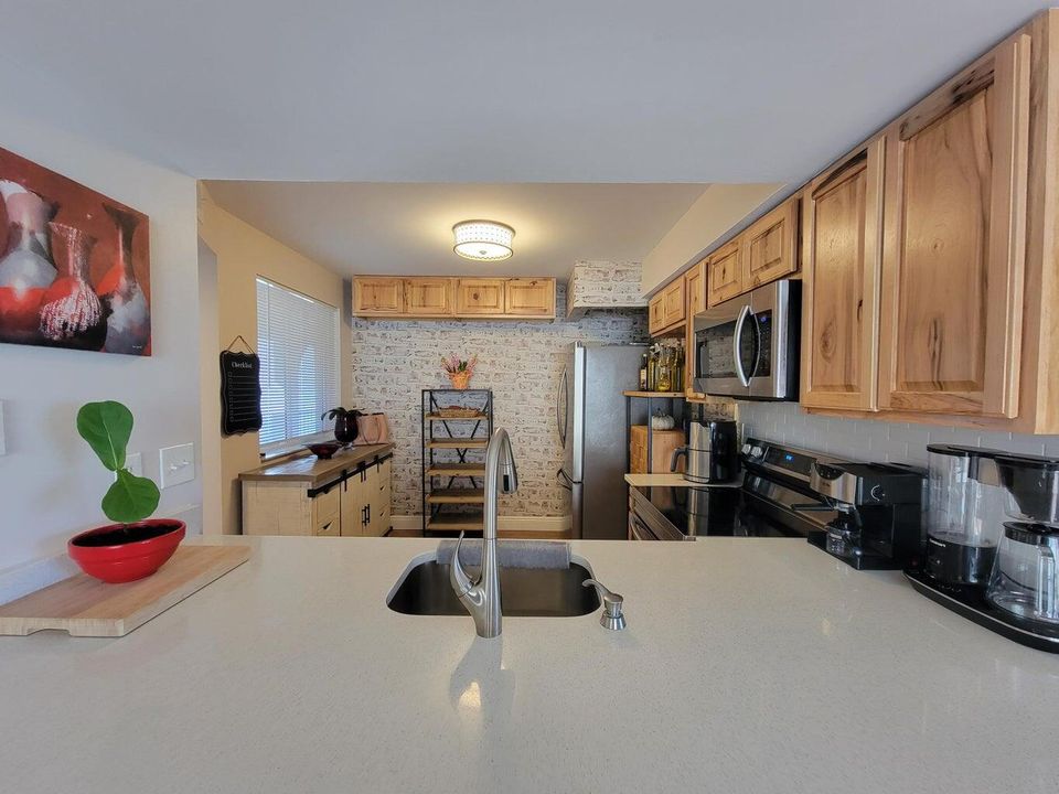 В аренду: $2,950 (3 спален, 2 ванн, 1510 Квадратных фут)