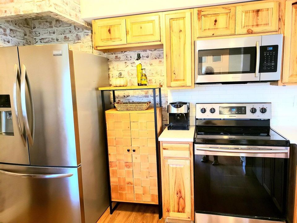 В аренду: $2,950 (3 спален, 2 ванн, 1510 Квадратных фут)