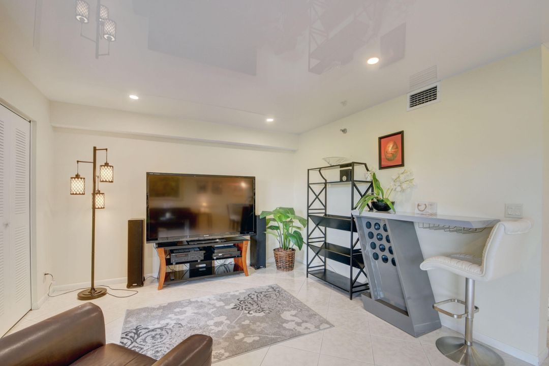 For Sale: $249,000 (3 beds, 2 baths, 1599 Square Feet)