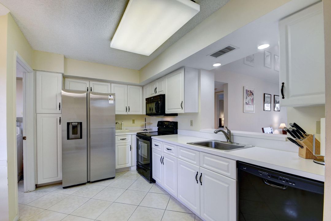 For Sale: $249,000 (3 beds, 2 baths, 1599 Square Feet)