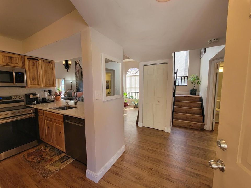 В аренду: $2,950 (3 спален, 2 ванн, 1510 Квадратных фут)