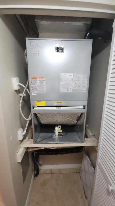 待售: $319,900 (2 贝兹, 2 浴室, 1160 平方英尺)