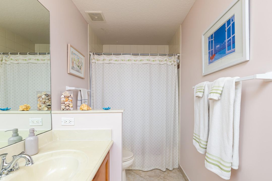 На продажу: $405,000 (4 спален, 3 ванн, 2160 Квадратных фут)