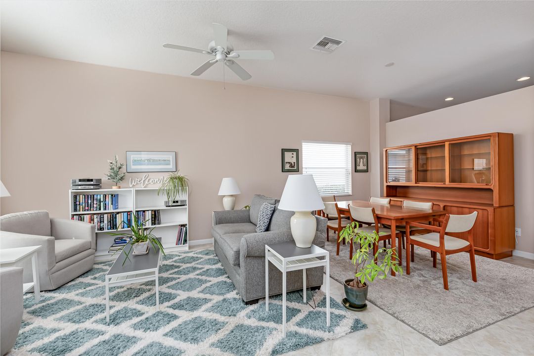 На продажу: $405,000 (4 спален, 3 ванн, 2160 Квадратных фут)