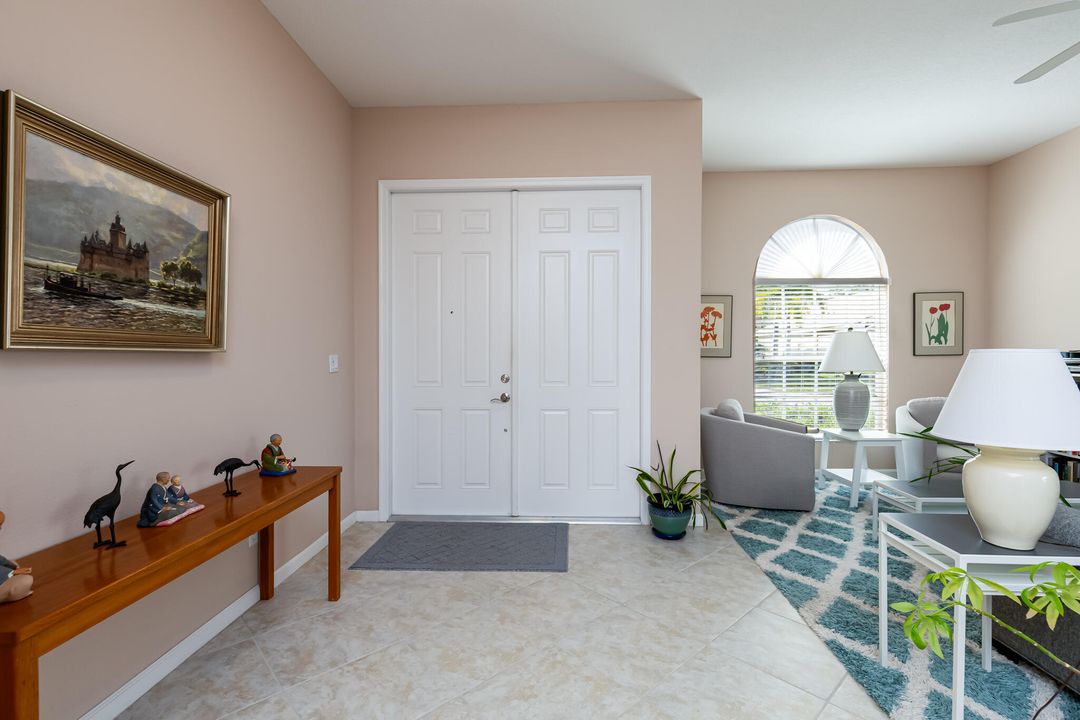 На продажу: $405,000 (4 спален, 3 ванн, 2160 Квадратных фут)