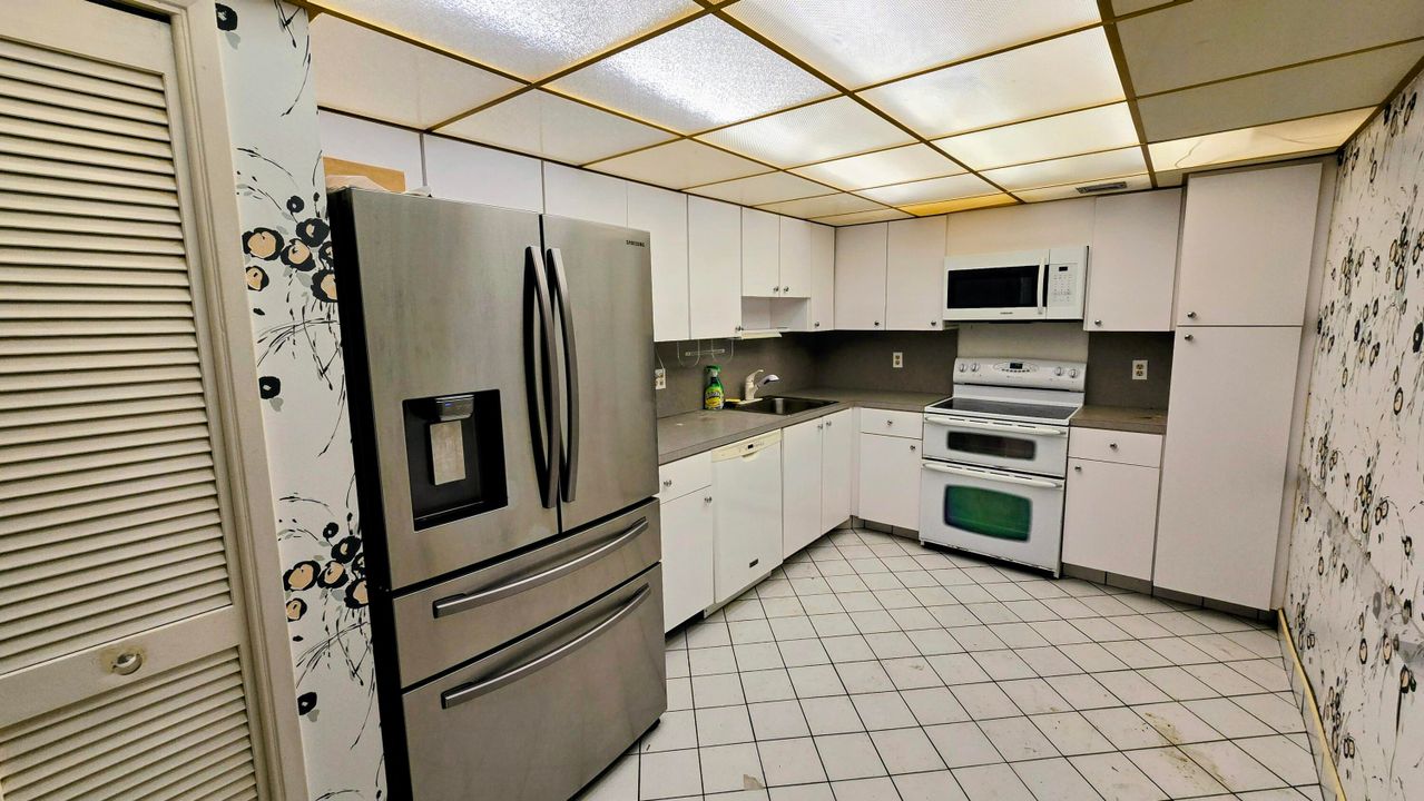 待售: $349,500 (3 贝兹, 2 浴室, 1716 平方英尺)