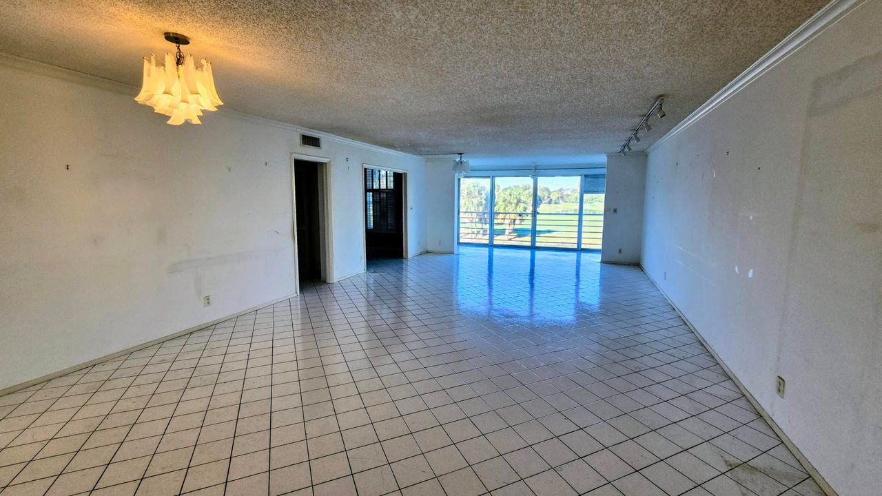 待售: $349,500 (3 贝兹, 2 浴室, 1716 平方英尺)