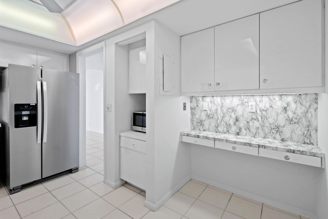 В аренду: $2,350 (2 спален, 2 ванн, 1294 Квадратных фут)