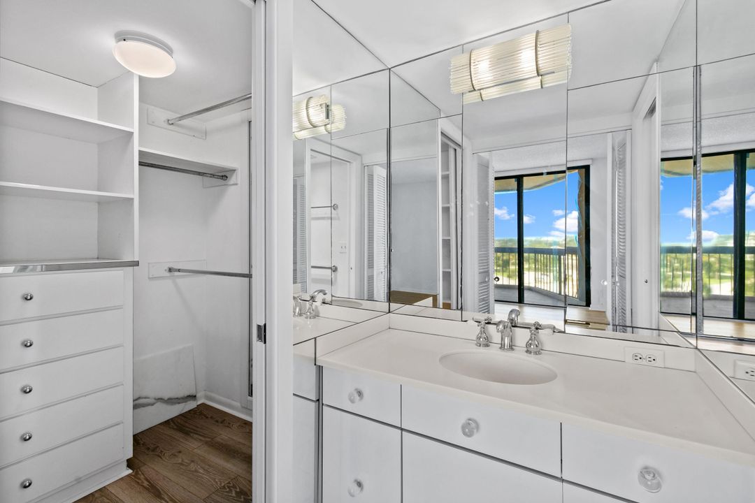 В аренду: $2,350 (2 спален, 2 ванн, 1294 Квадратных фут)