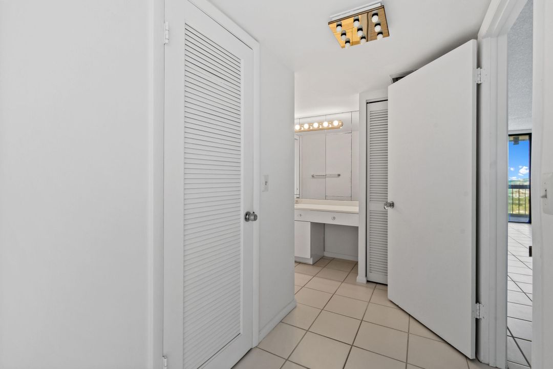 В аренду: $2,350 (2 спален, 2 ванн, 1294 Квадратных фут)