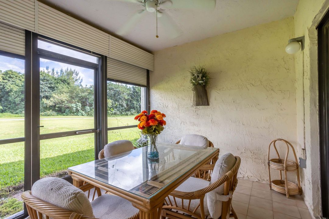 For Sale: $260,000 (2 beds, 2 baths, 1216 Square Feet)