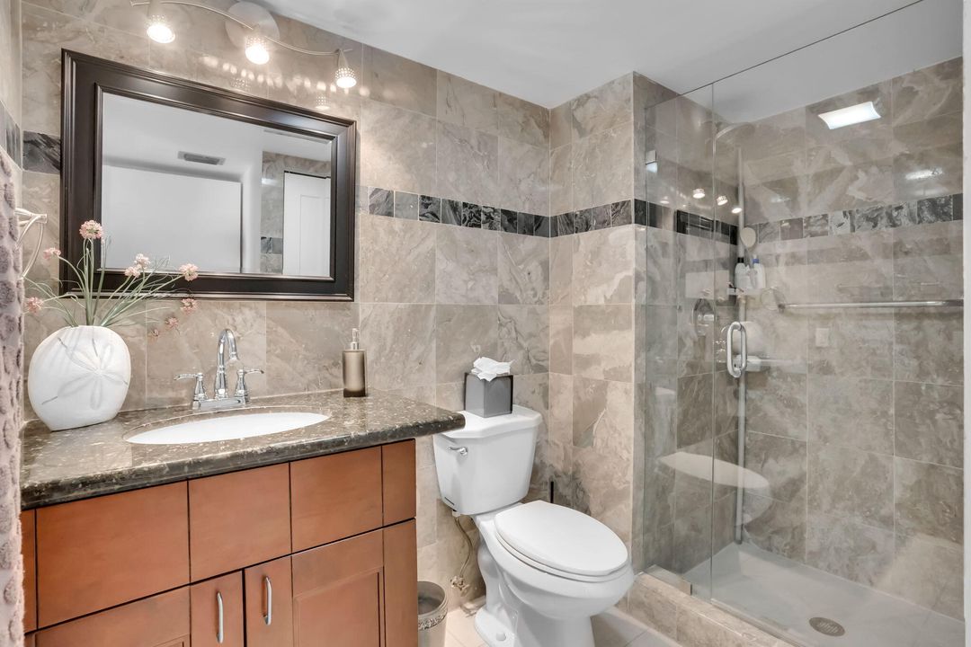 For Sale: $260,000 (2 beds, 2 baths, 1216 Square Feet)