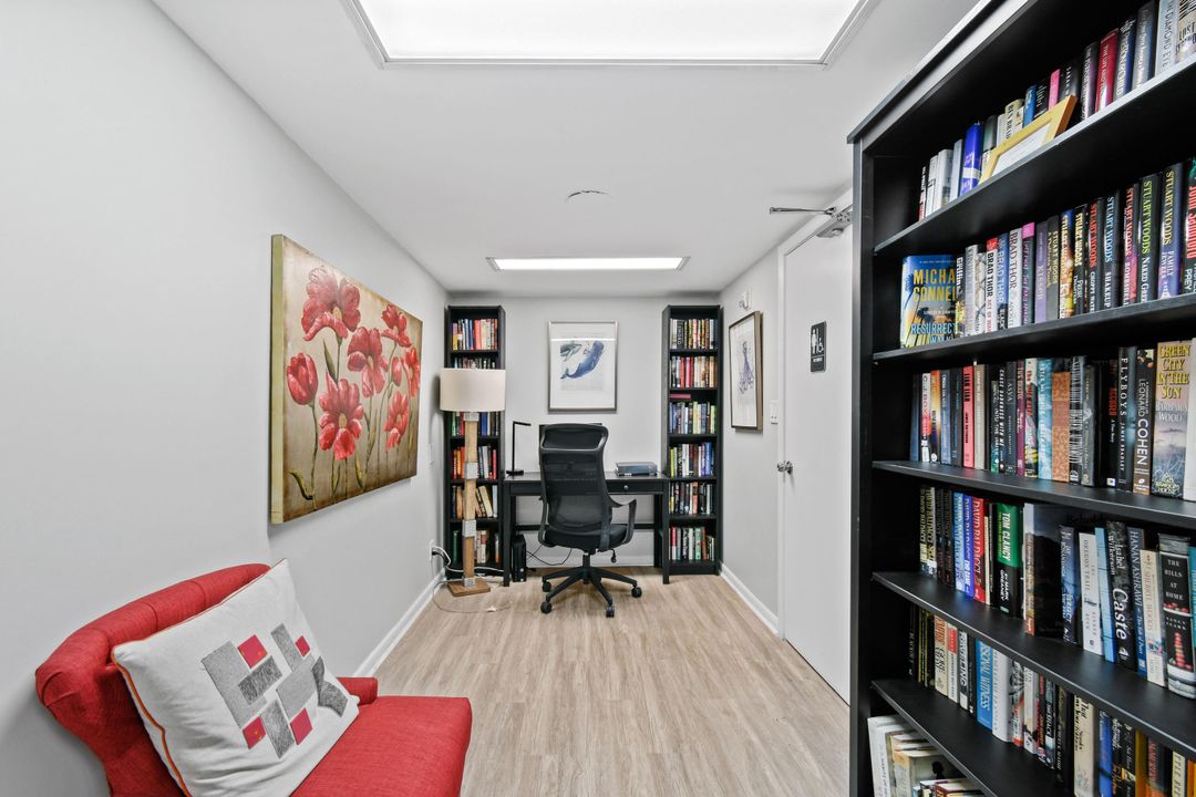 В аренду: $2,350 (2 спален, 2 ванн, 1294 Квадратных фут)