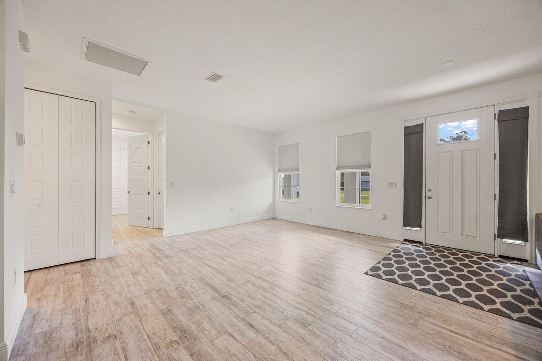 На продажу: $875,000 (3 спален, 2 ванн, 1800 Квадратных фут)