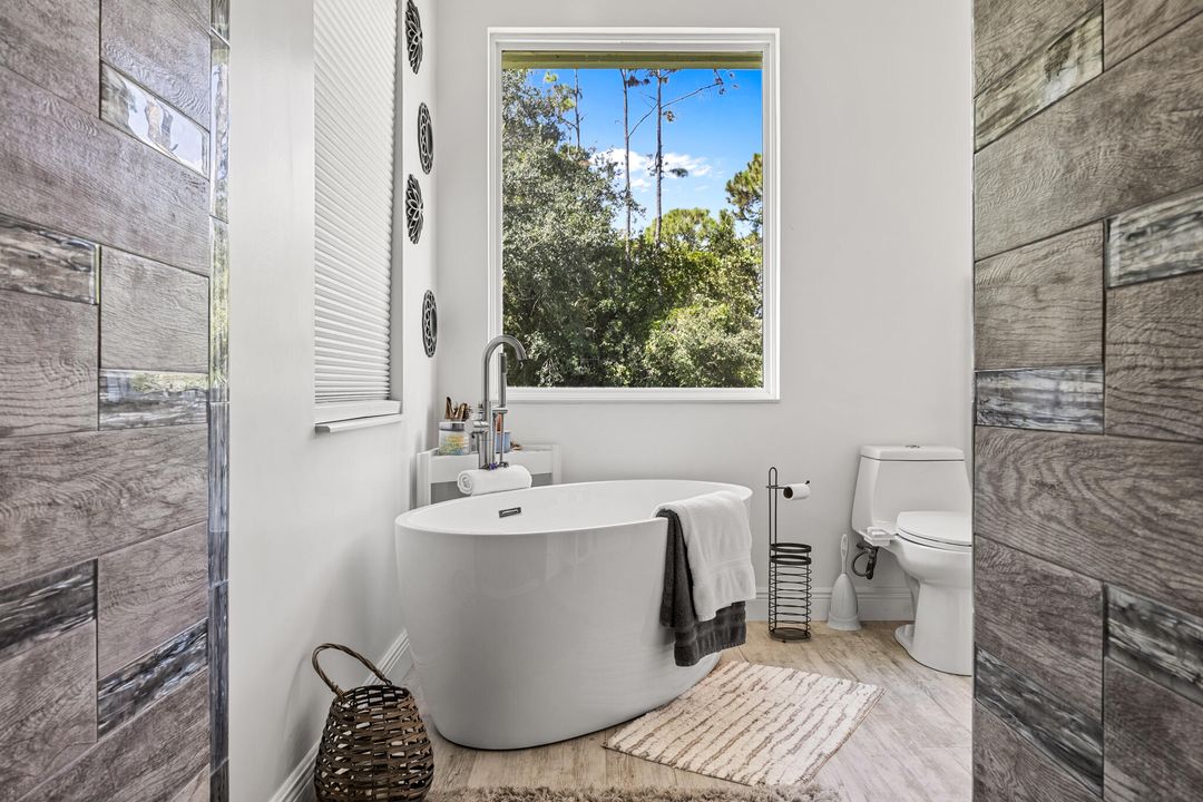 На продажу: $875,000 (3 спален, 2 ванн, 1800 Квадратных фут)