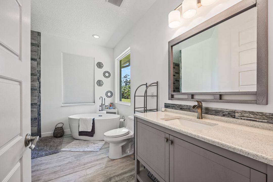 На продажу: $875,000 (3 спален, 2 ванн, 1800 Квадратных фут)