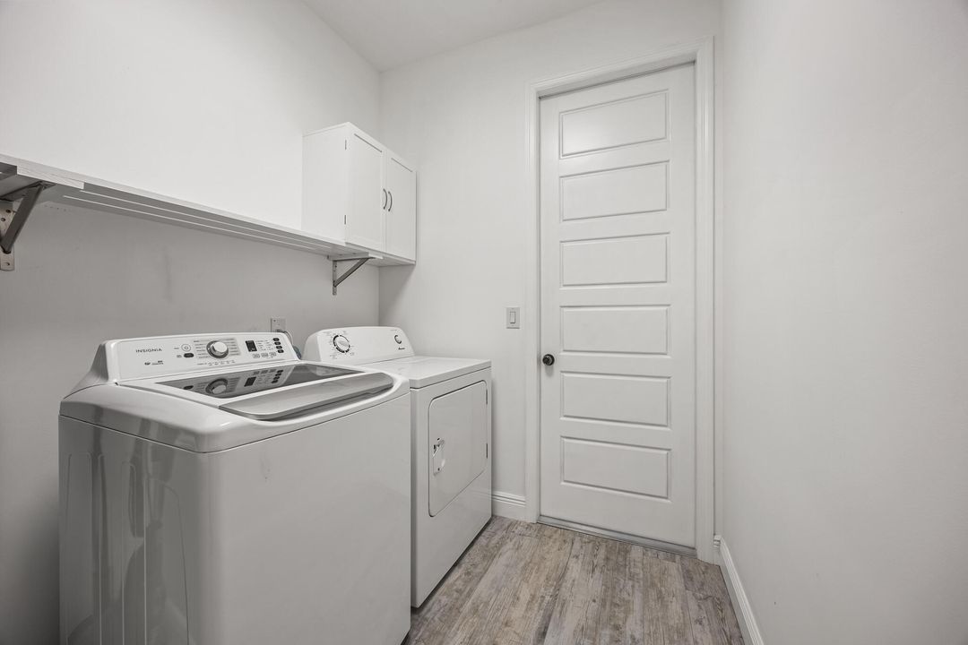 На продажу: $875,000 (3 спален, 2 ванн, 1800 Квадратных фут)