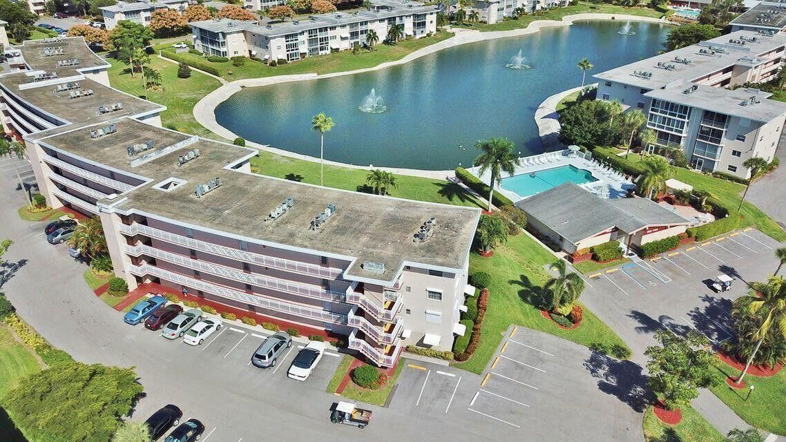 В аренду: $1,800 (2 спален, 1 ванн, 894 Квадратных фут)