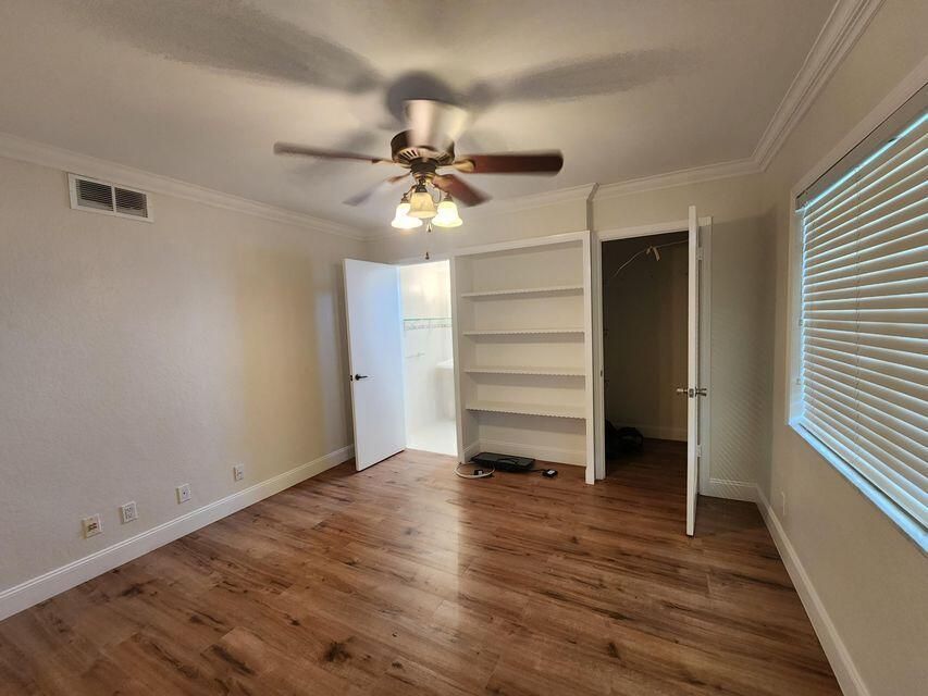 В аренду: $1,800 (2 спален, 1 ванн, 894 Квадратных фут)