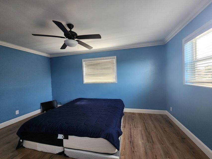 В аренду: $1,800 (2 спален, 1 ванн, 894 Квадратных фут)