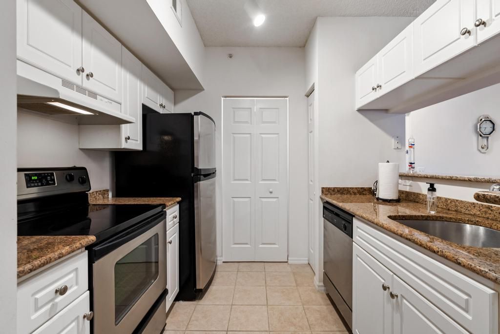 En Venta: $315,000 (2 camas, 1 baños, 933 Pies cuadrados)