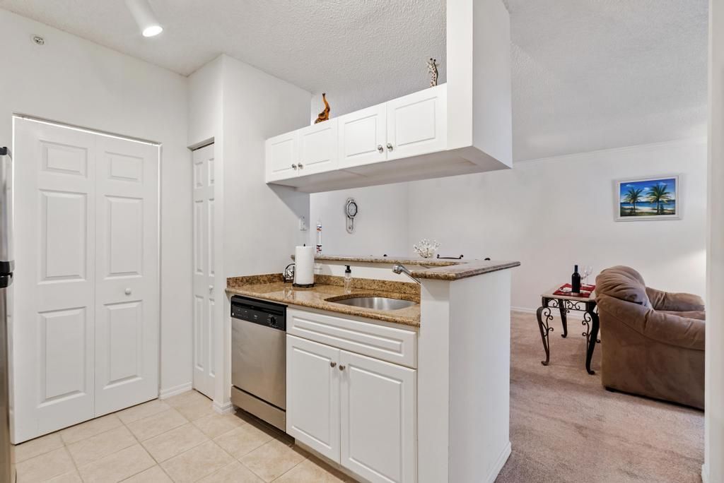 En Venta: $315,000 (2 camas, 1 baños, 933 Pies cuadrados)