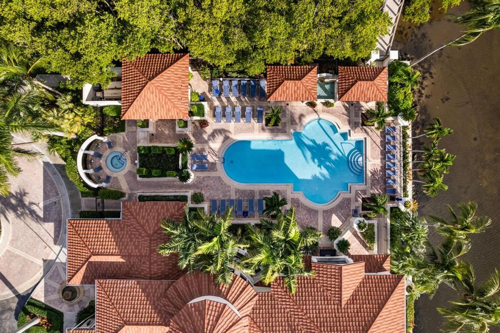 En Venta: $315,000 (2 camas, 1 baños, 933 Pies cuadrados)