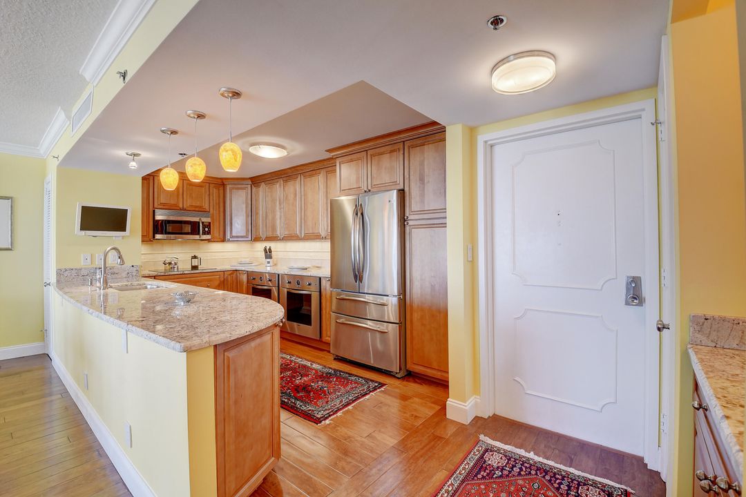 В аренду: $9,000 (2 спален, 2 ванн, 1372 Квадратных фут)