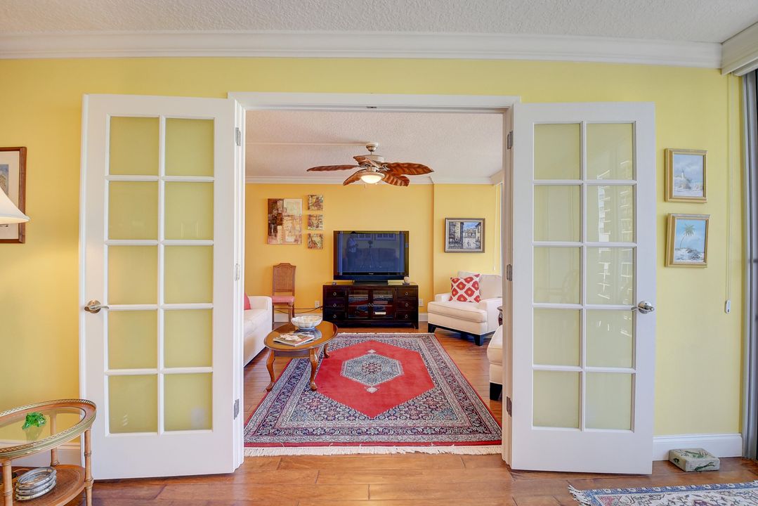 В аренду: $9,000 (2 спален, 2 ванн, 1372 Квадратных фут)