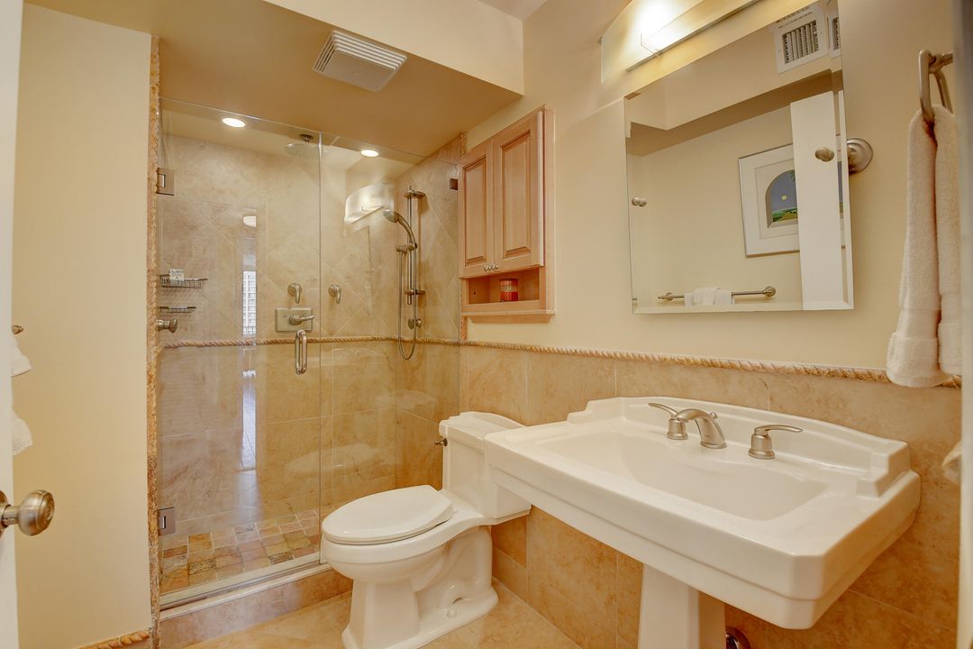 В аренду: $9,000 (2 спален, 2 ванн, 1372 Квадратных фут)