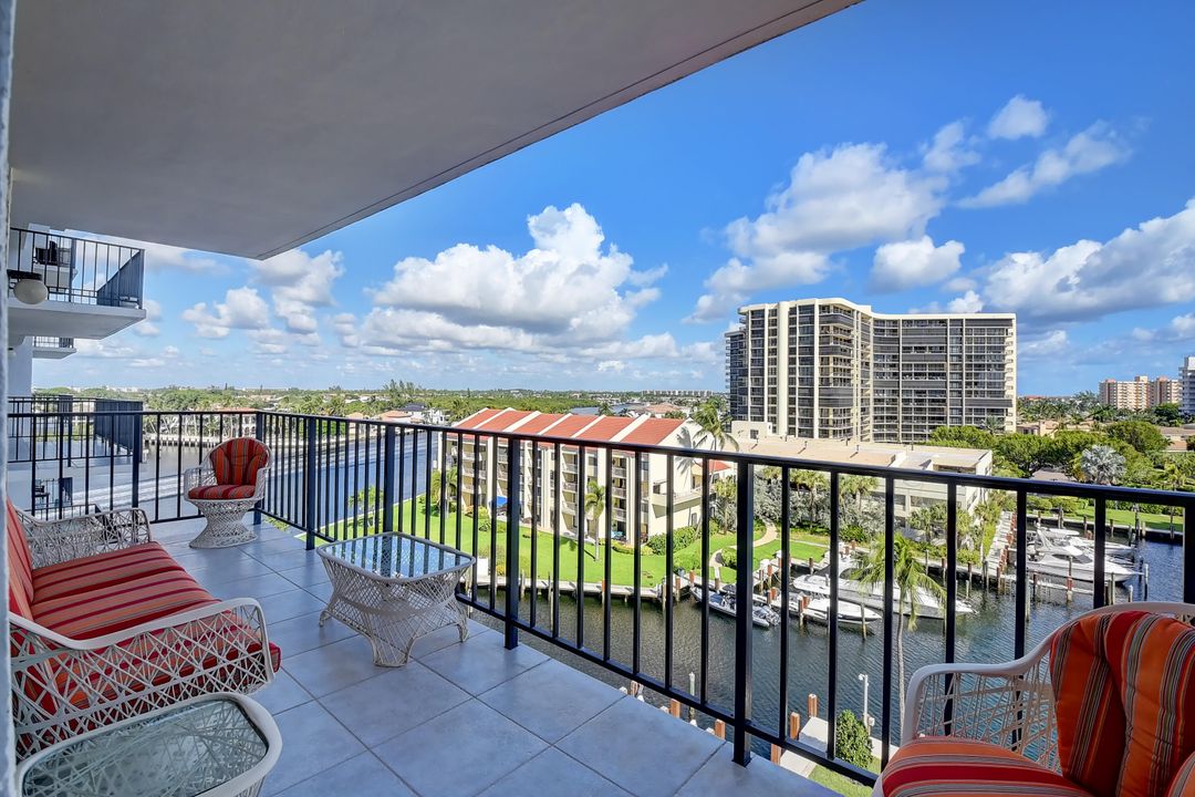 В аренду: $9,000 (2 спален, 2 ванн, 1372 Квадратных фут)