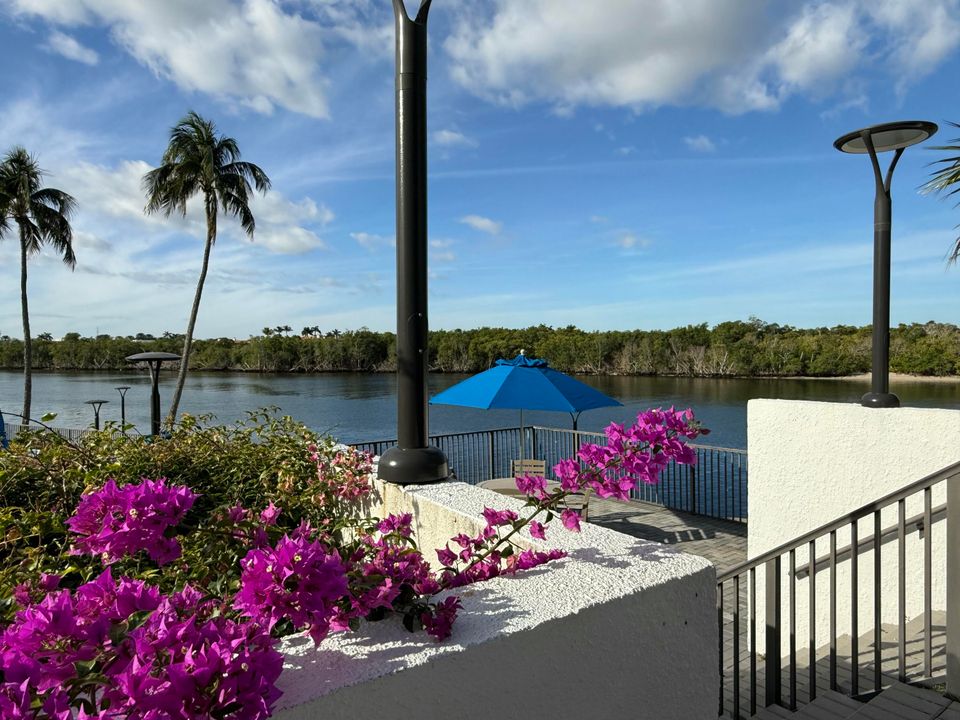 В аренду: $9,000 (2 спален, 2 ванн, 1372 Квадратных фут)