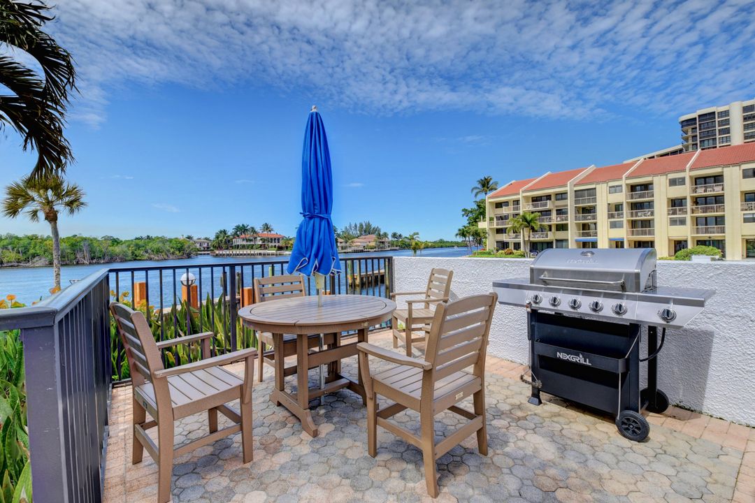 В аренду: $9,000 (2 спален, 2 ванн, 1372 Квадратных фут)