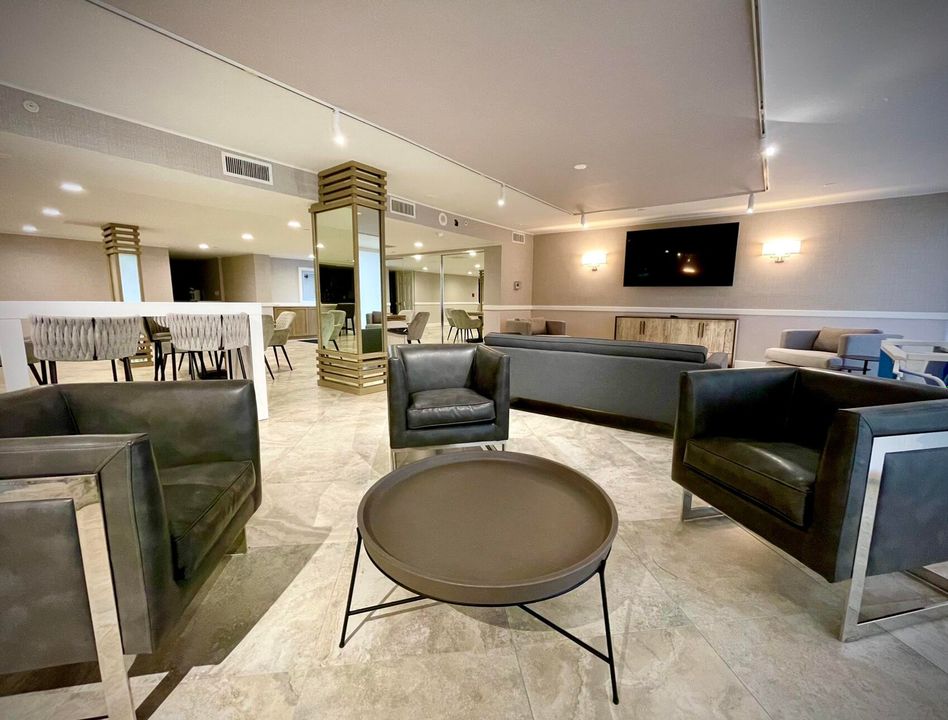 В аренду: $9,000 (2 спален, 2 ванн, 1372 Квадратных фут)