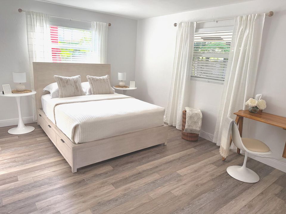 For Rent: $4,500 (2 beds, 2 baths, 1000 Square Feet)