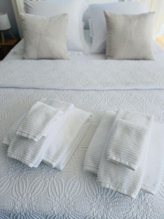 For Rent: $4,500 (2 beds, 2 baths, 1000 Square Feet)