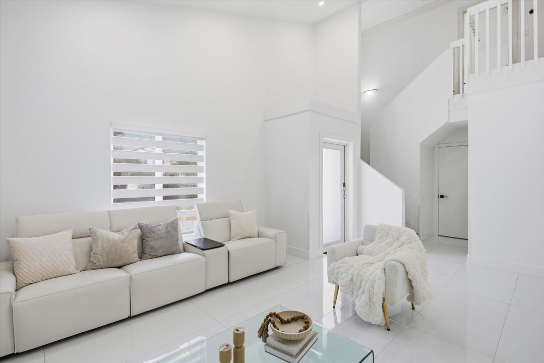 For Sale: $569,900 (3 beds, 2 baths, 1425 Square Feet)