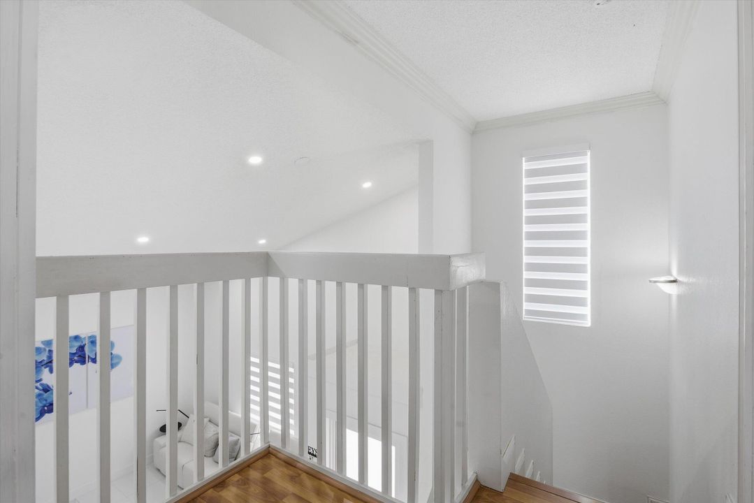 For Sale: $569,900 (3 beds, 2 baths, 1425 Square Feet)