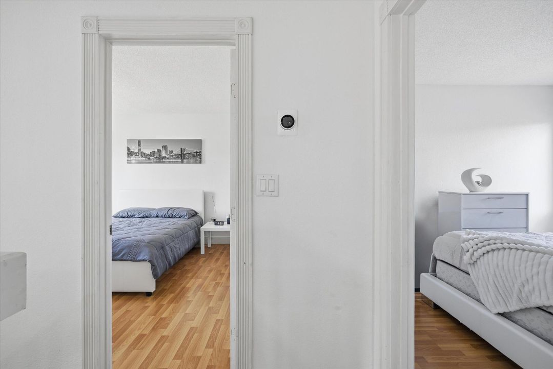 For Sale: $569,900 (3 beds, 2 baths, 1425 Square Feet)