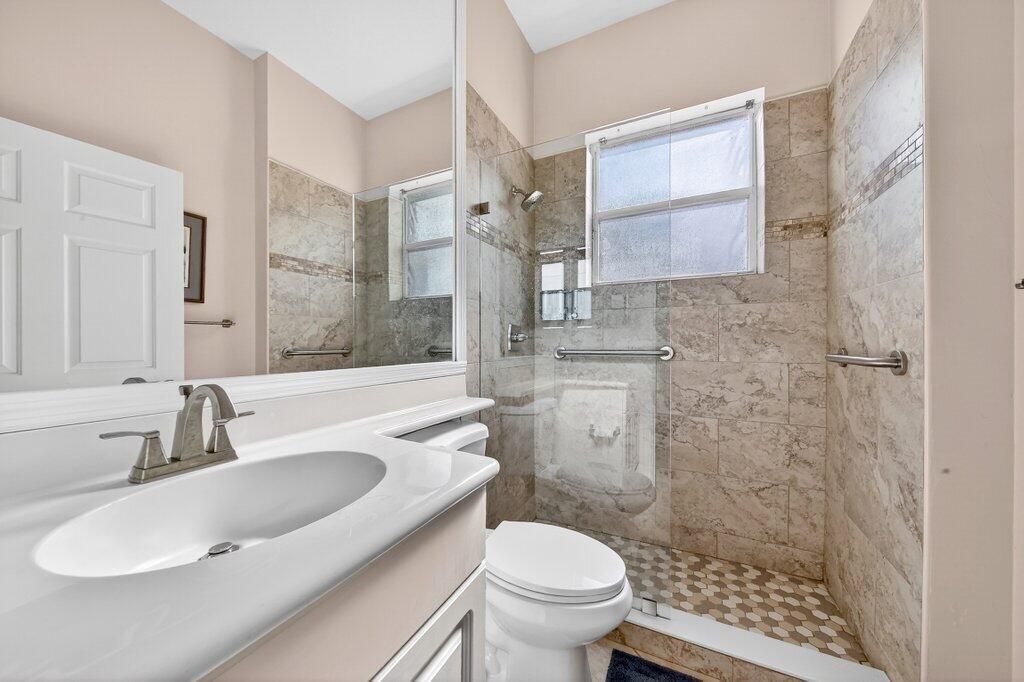 待售: $365,000 (2 贝兹, 2 浴室, 2080 平方英尺)