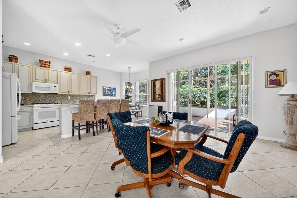 待售: $365,000 (2 贝兹, 2 浴室, 2080 平方英尺)